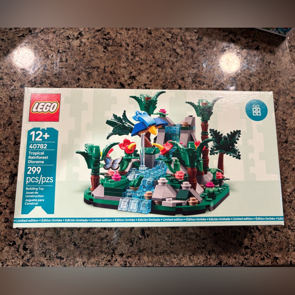 Lego Tropical Rain Forest Diorama